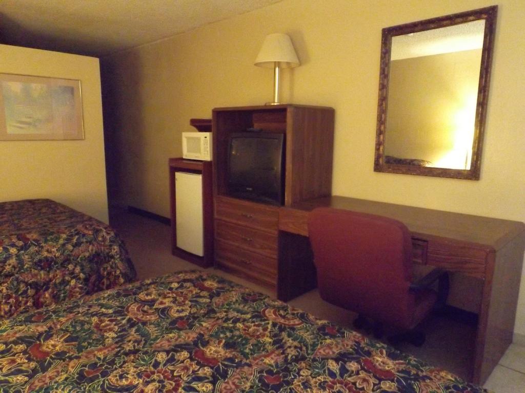 Chisholm Trail Inn Wellington Phòng bức ảnh